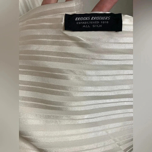 Brooks Brothers Ivory Colored 100% Silk Scarf - Picture 6 of 10